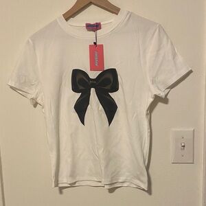 Fitted White graphic T-Shirt with Black Bow Design